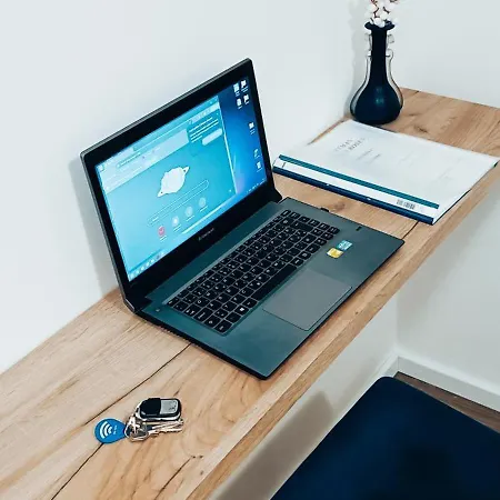 아파트 Golden Roses *